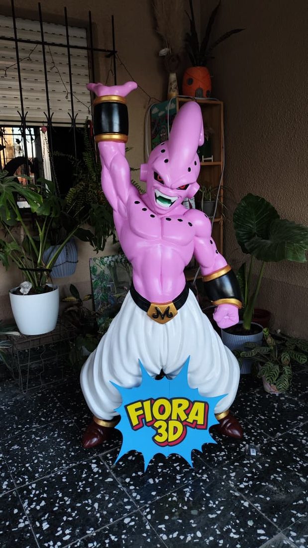 Majin Buu escala 1:1